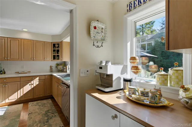 $1,699,000 | 419 Centre Island Road, Centre Island, NY 11771