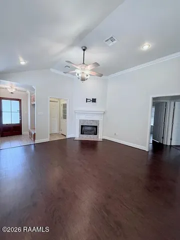 $2,000 | 154 La Rue Vil, Lafayette, LA 70508