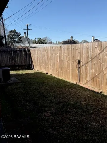 $2,000 | 154 La Rue Vil, Lafayette, LA 70508