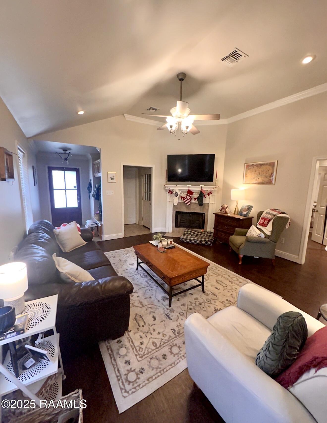 154 La Rue Vil Lafayette, LA 70508 - Photo 4 of 18 IMG_7866