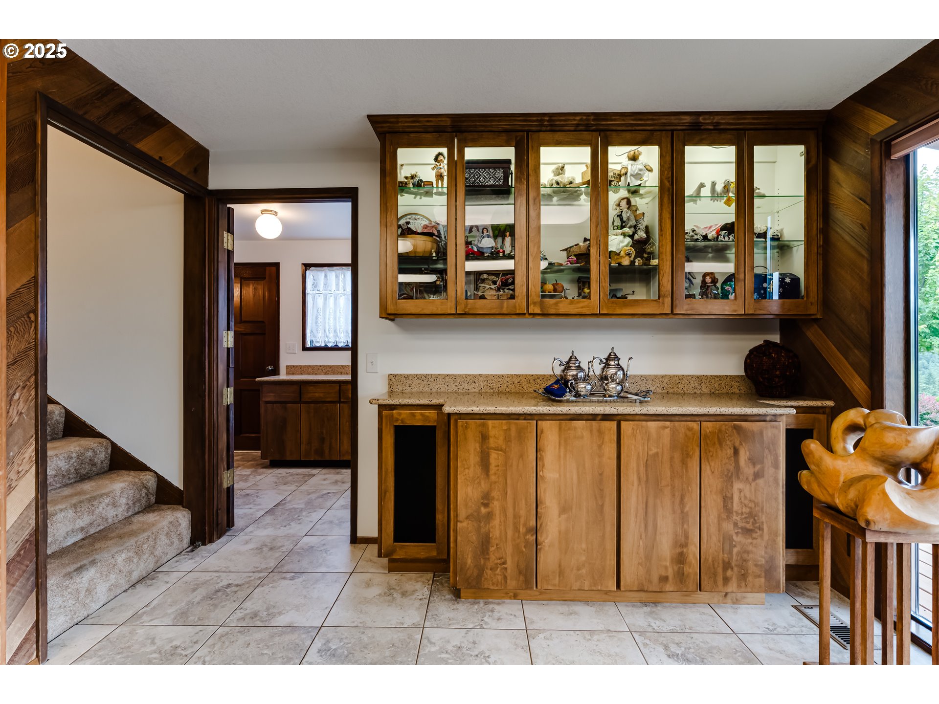 36910 Edgehill Road Springfield, OR 97478 - Photo 13 of 48