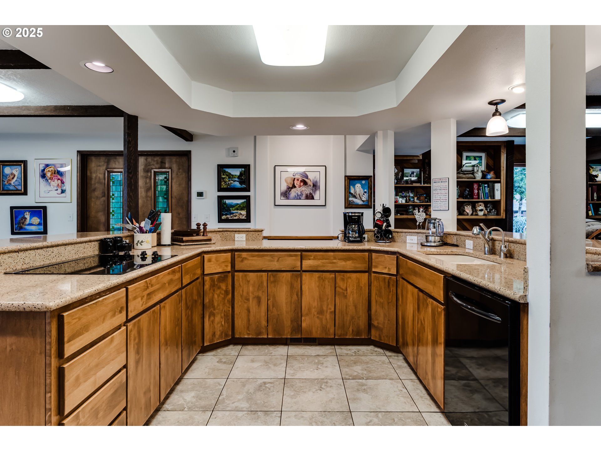 36910 Edgehill Road Springfield, OR 97478 - Photo 14 of 48