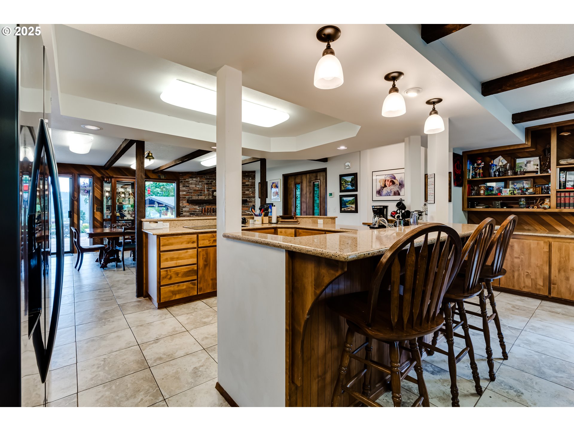 36910 Edgehill Road Springfield, OR 97478 - Photo 17 of 48