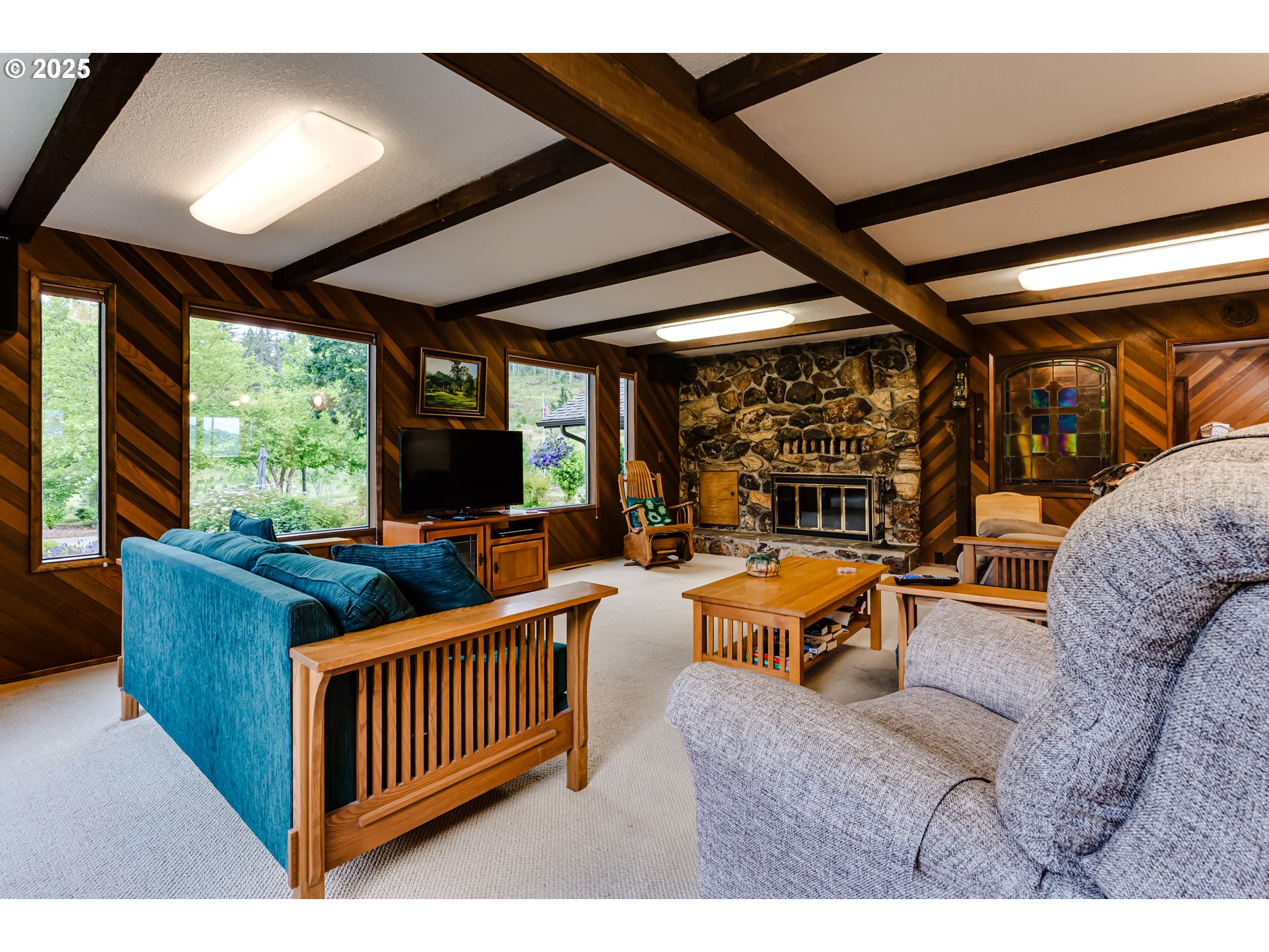 36910 Edgehill Road Springfield, OR 97478 - Photo 19 of 48