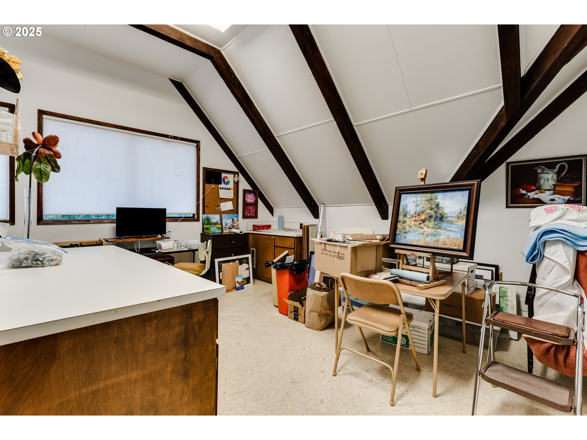 36910 Edgehill Road Springfield, OR 97478 - Photo 25 of 48