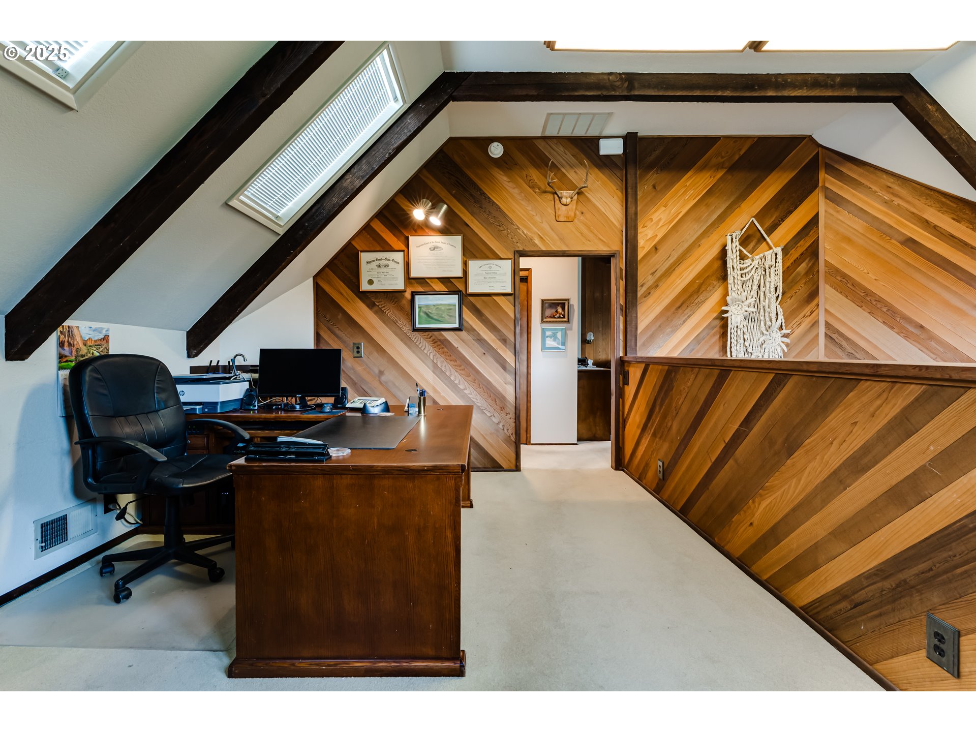 36910 Edgehill Road Springfield, OR 97478 - Photo 38 of 48