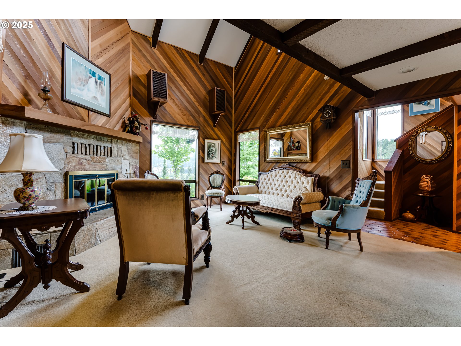 36910 Edgehill Road Springfield, OR 97478 - Photo 7 of 48