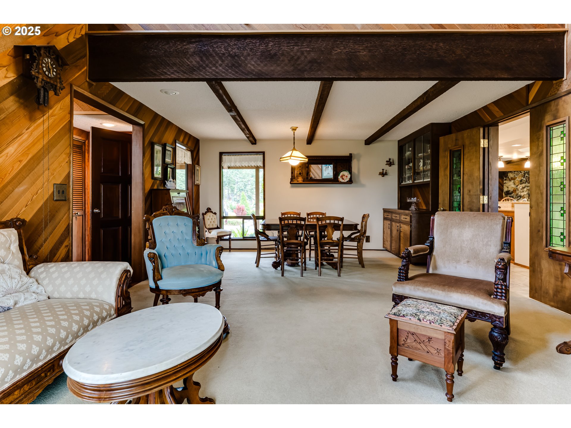 36910 Edgehill Road Springfield, OR 97478 - Photo 8 of 48