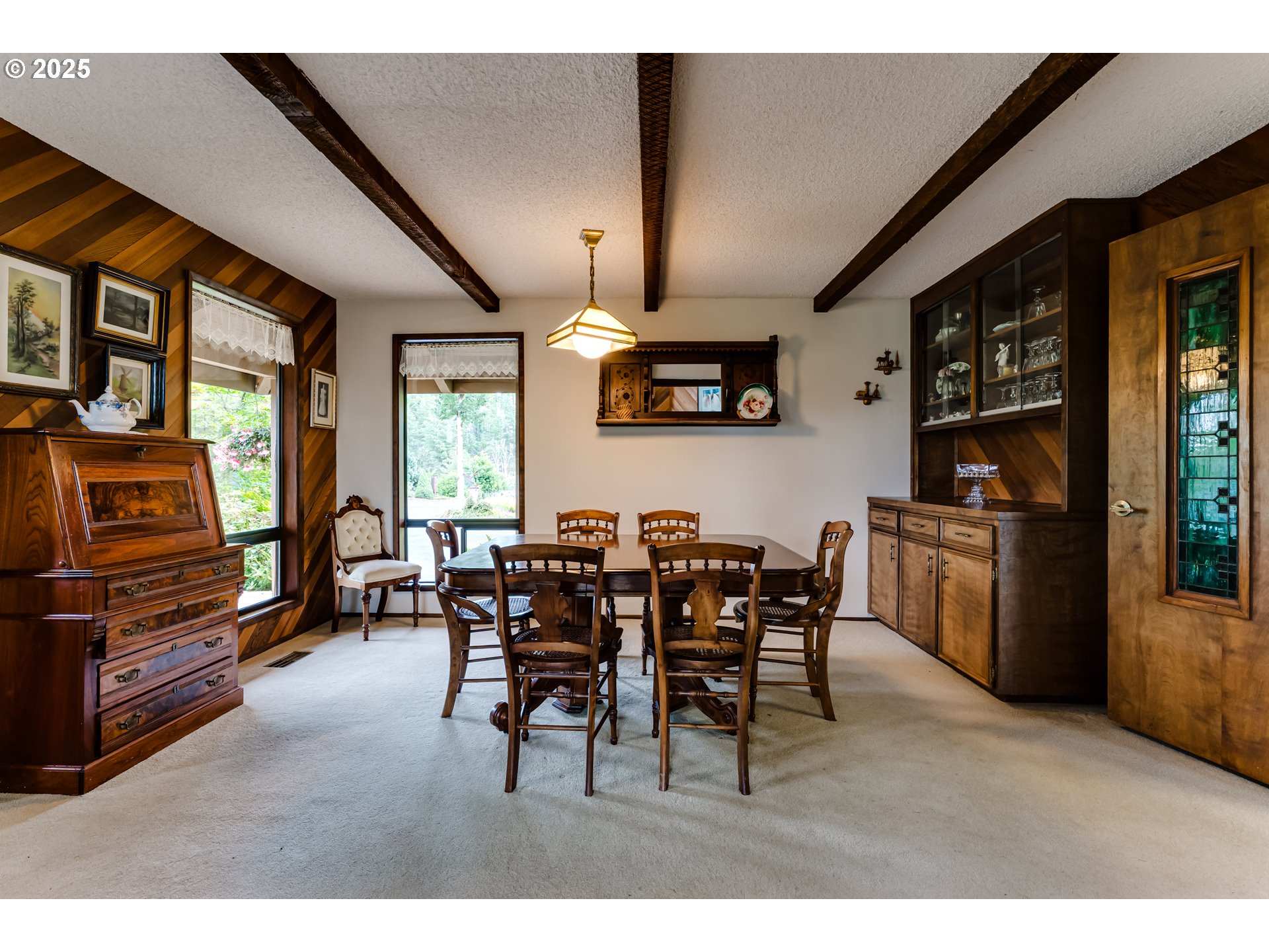 36910 Edgehill Road Springfield, OR 97478 - Photo 9 of 48