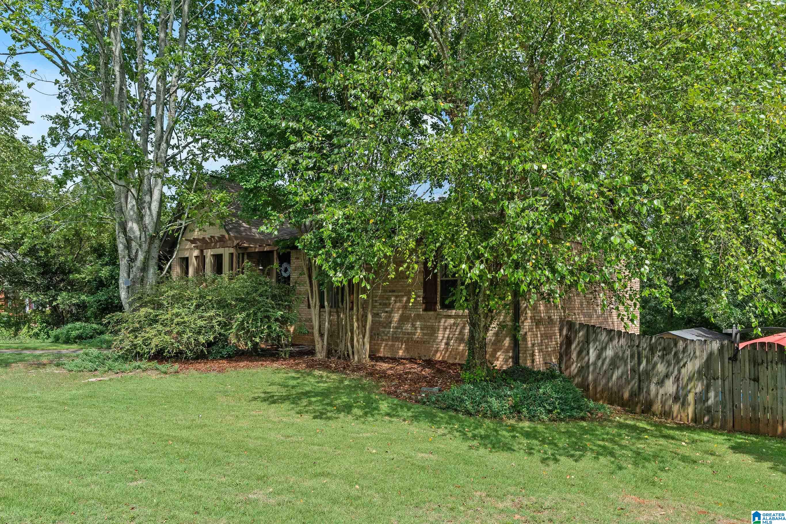 3961 South Shades Crest Road Birmingham, AL 35244 - Photo 4 of 47