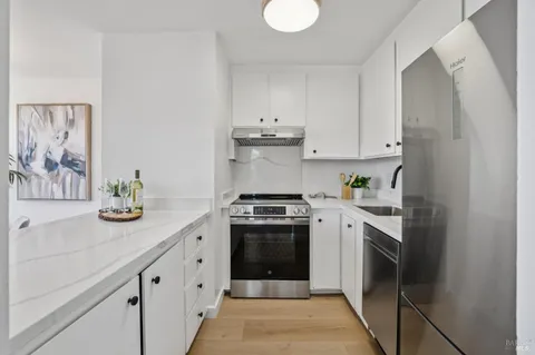 $399,000 | 94 Anchorage Road, Sausalito, CA 94965