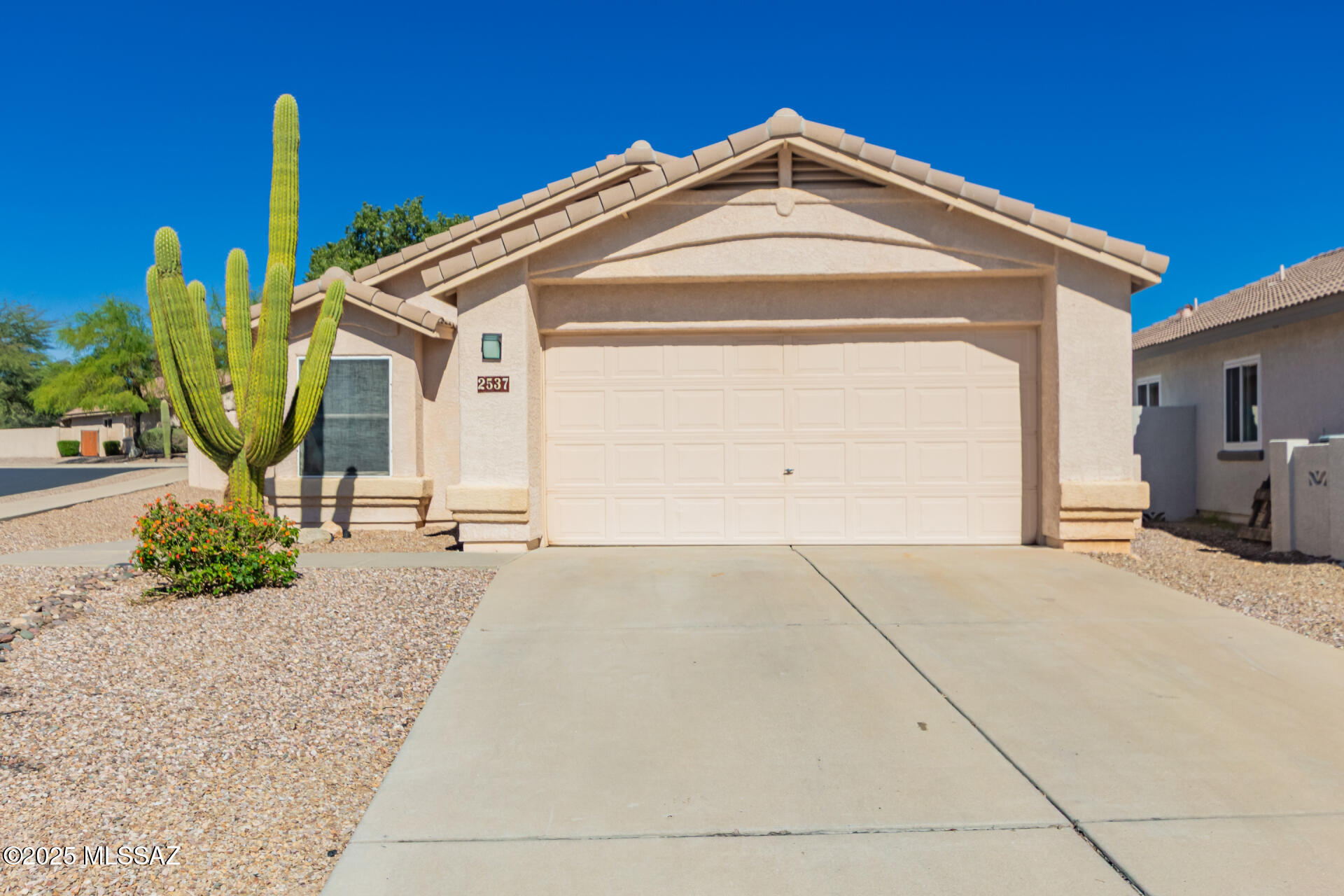 2537 Chisel Court Oro Valley, AZ 85755 - Photo 1 of 24