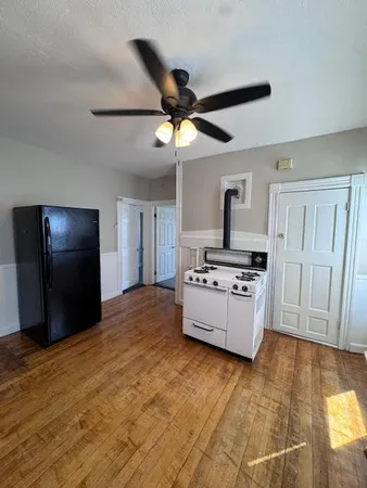 $1,725 | 52 Canton Street, Providence, RI 02908