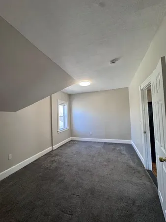 $1,725 | 52 Canton Street, Providence, RI 02908