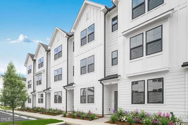 $319,990 | 2304 Oakwood Mdws Court, Raleigh, NC 27604
