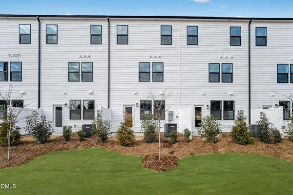 $319,990 | 2304 Oakwood Mdws Court, Raleigh, NC 27604