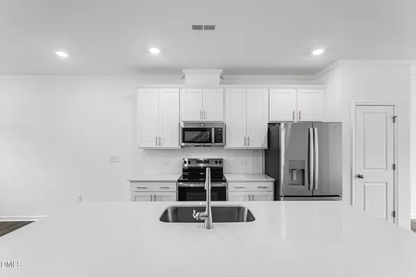 $319,990 | 2304 Oakwood Mdws Court, Raleigh, NC 27604