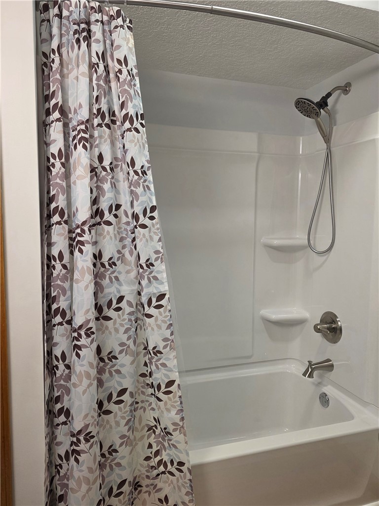 2703 Brookville Place Decatur, IL 62521 - Photo 14 of 32 Gallery Image 14