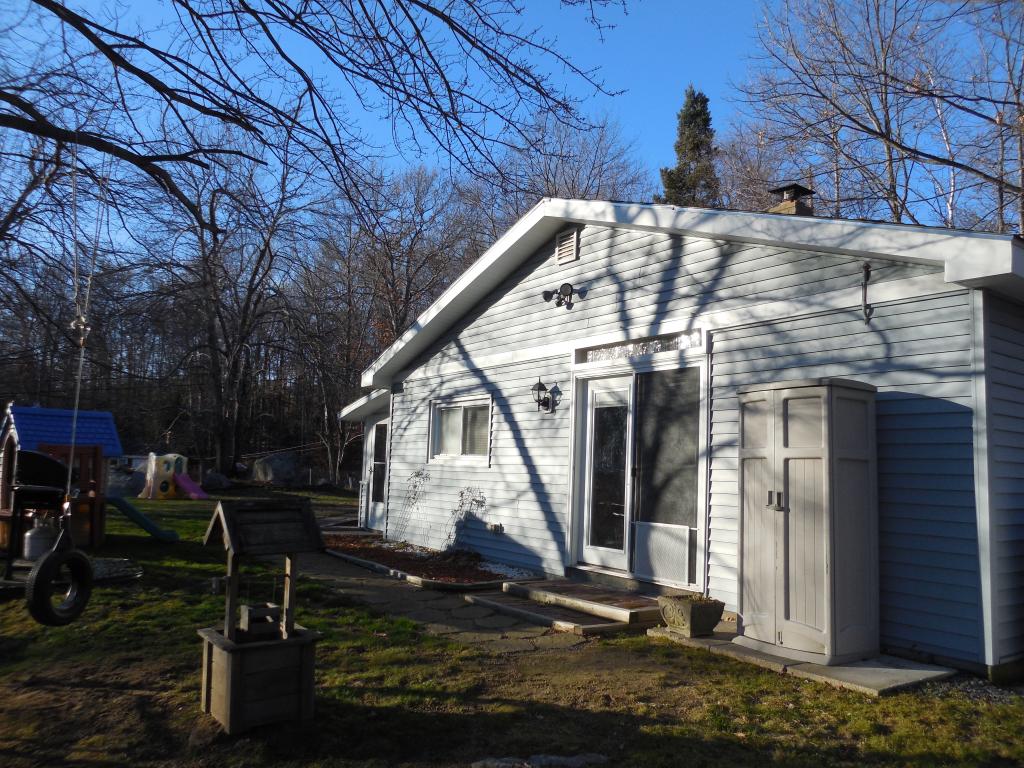 177 Morse Road Manchester, NH 03104 - Photo 3 of 14 Gallery Image 3