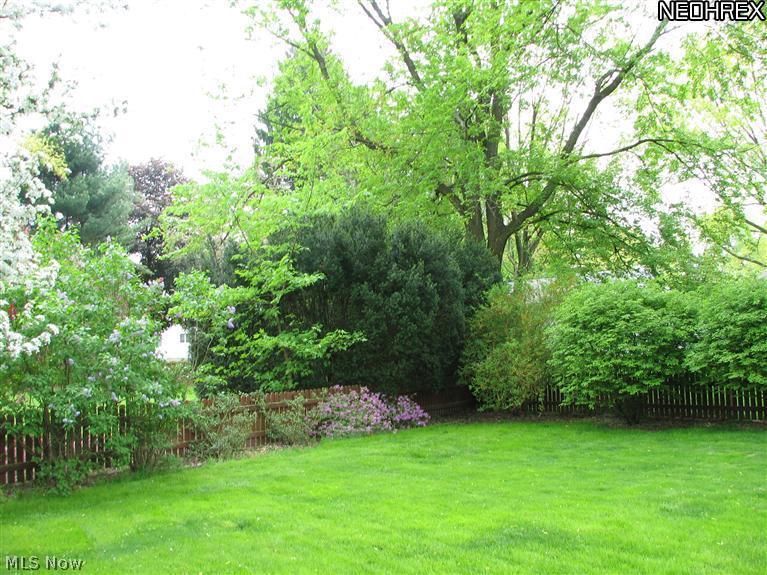 319 Romney Road Akron, OH 44333 - Photo 17 of 18 Gallery Image 17