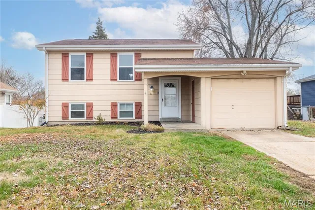$250,000 | 21 Trade Winds Drive, St. Peters, MO 63376