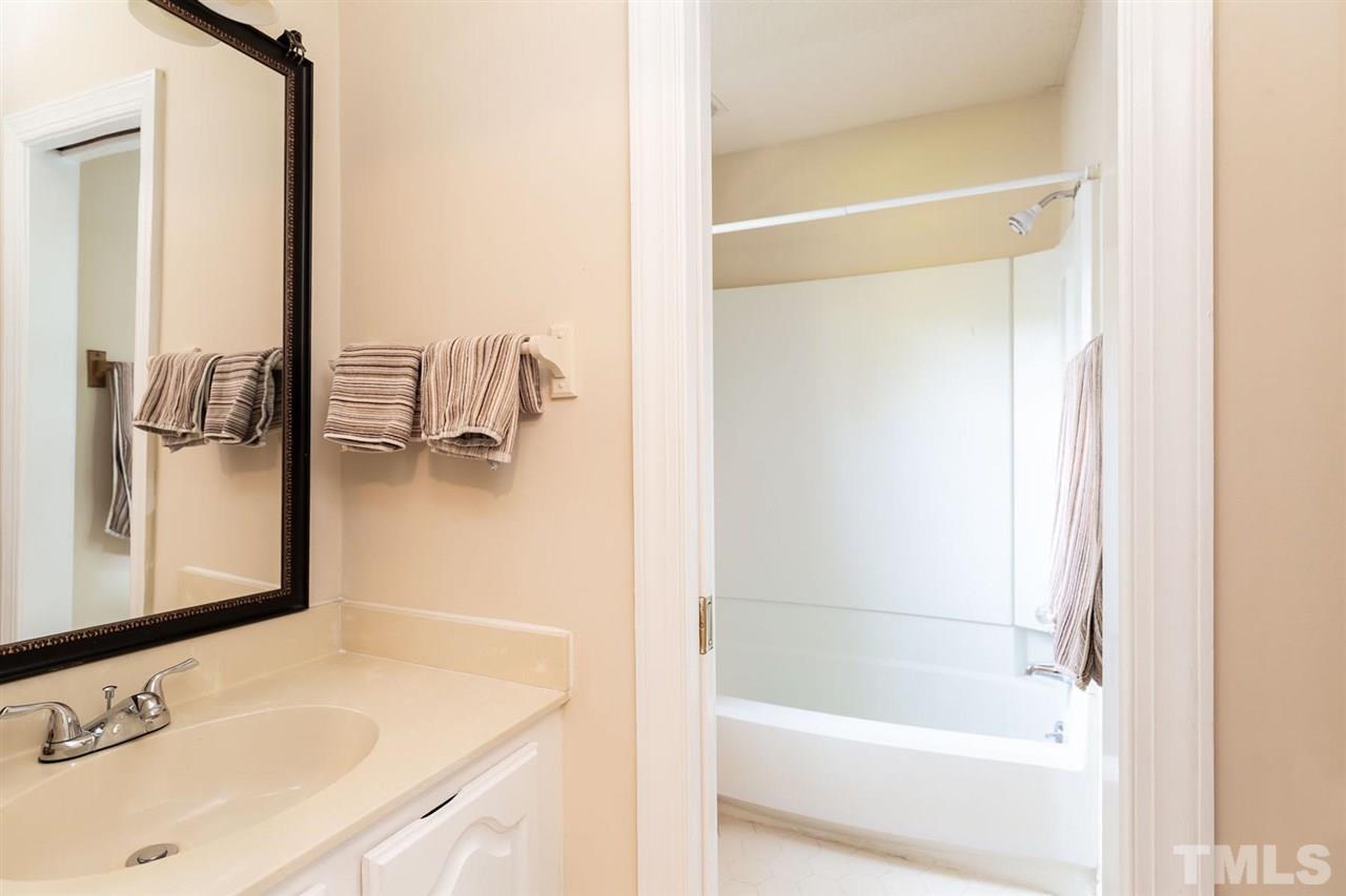 3625 East Jameson Road Raleigh, NC 27604 - Photo 9 of 19
