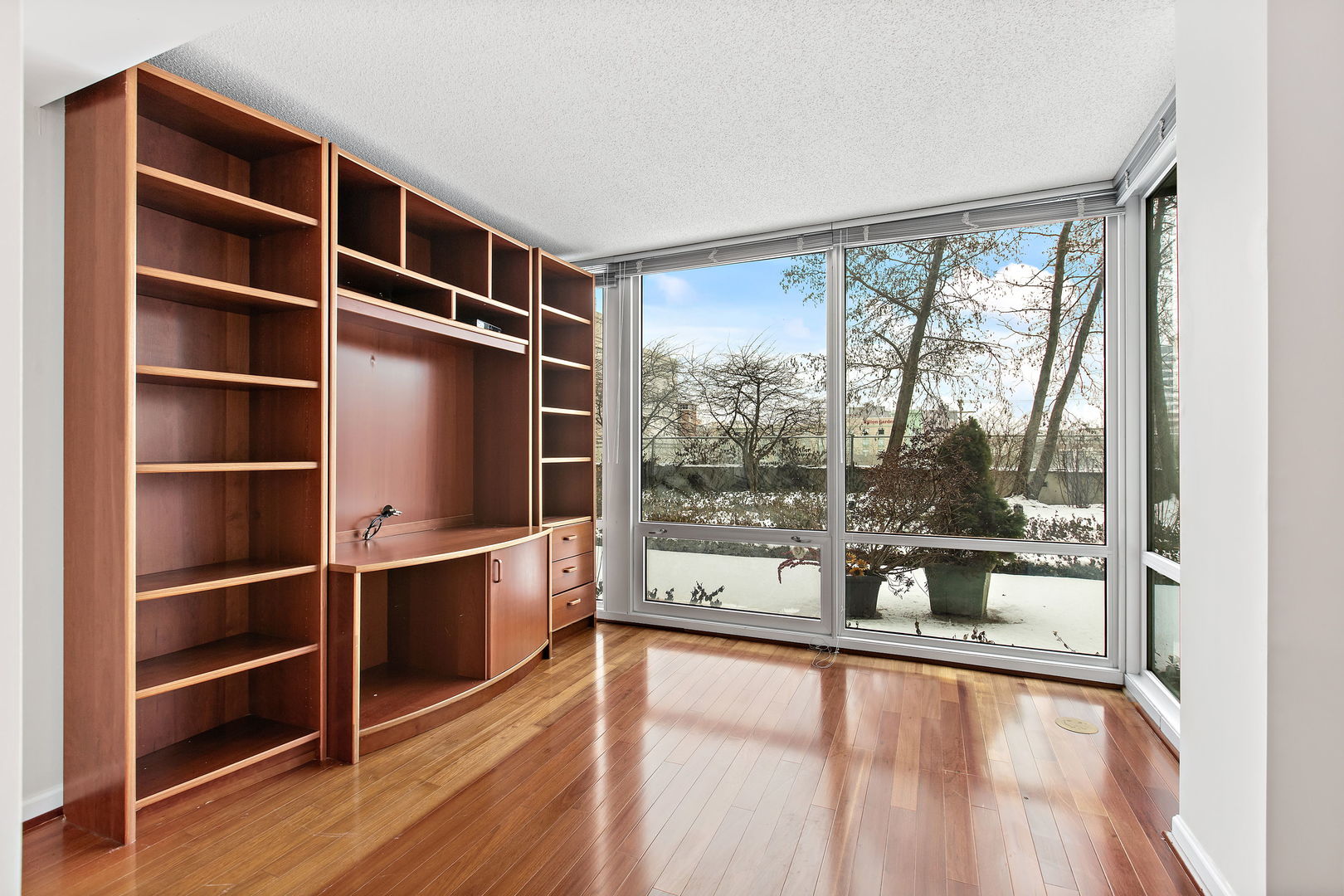 800 Elgin Road, Unit 502 Evanston, IL 60201 - Photo 8 of 23