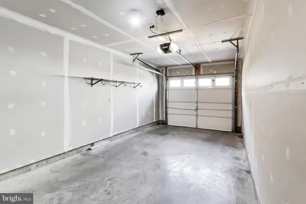 a view of a garage