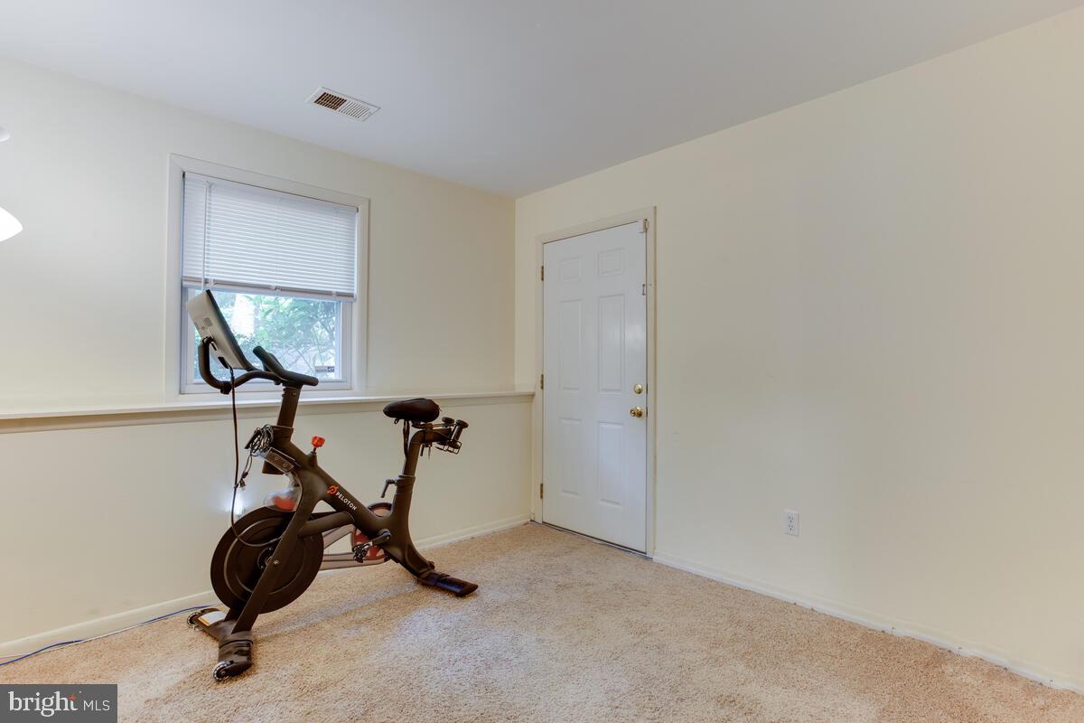 1430 Oak Bluff Road Edgewater, MD 21037 - Photo 22 of 29 Den