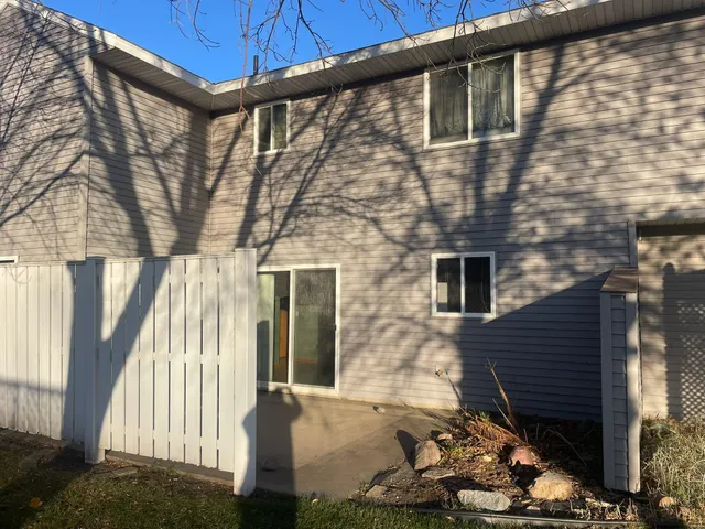 $245,000 | 2000 Prairie Lane Southwest, Willmar, MN 56201