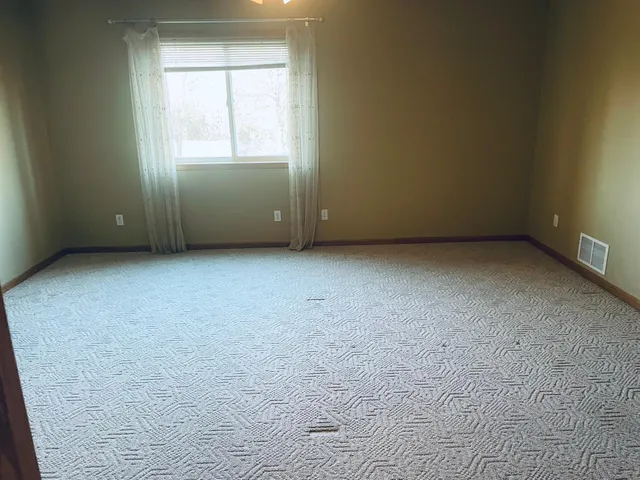 $245,000 | 2000 Prairie Lane Southwest, Willmar, MN 56201