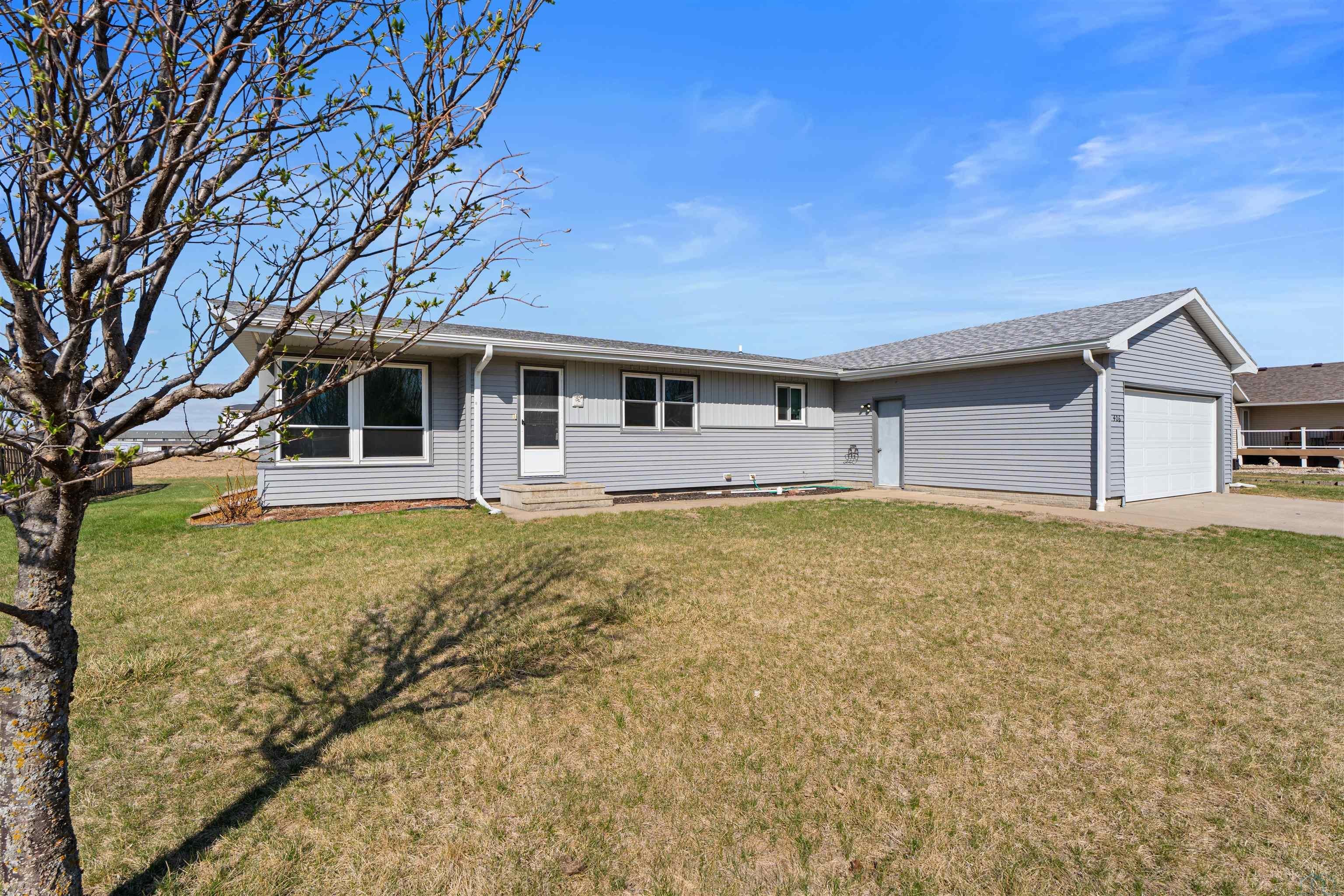 406 North Crawford Road Vermillion, SD 57069 - Photo 27 of 50 Gallery Image 27