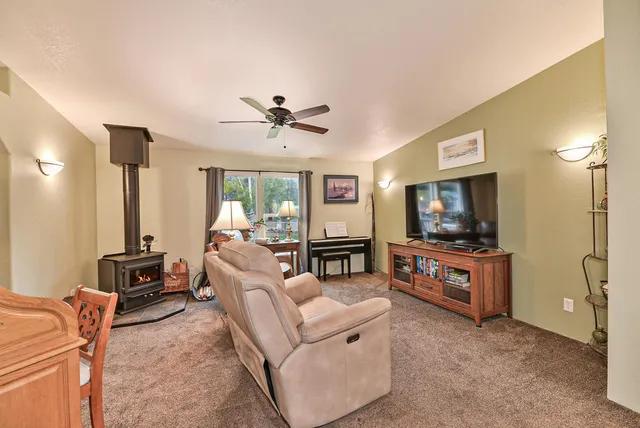 $485,000 | 23015 North McLellan Road, Nine Mile Falls, WA 99026