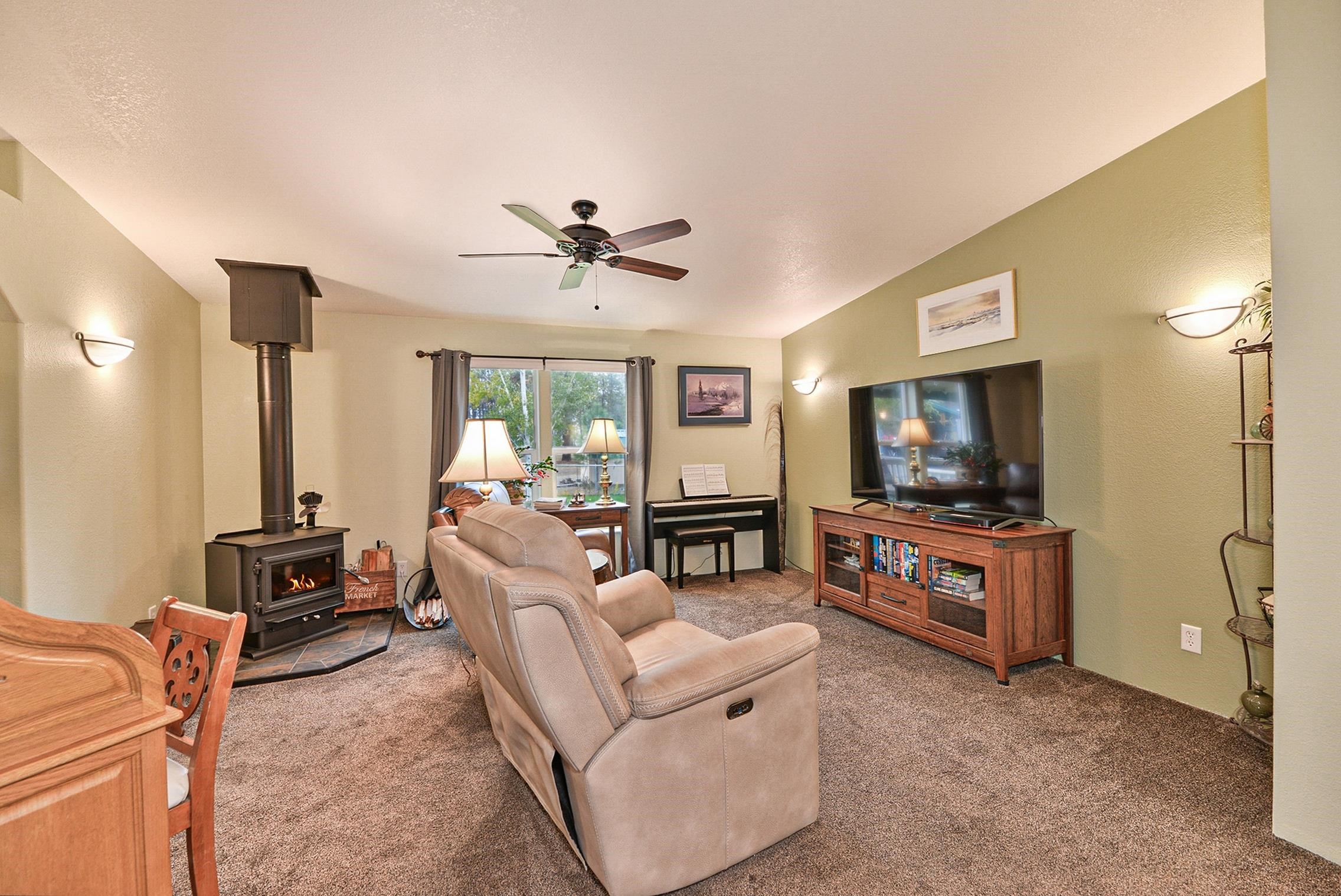 23015 North McLellan Road Nine Mile Falls, WA 99026 - Photo 4 of 35