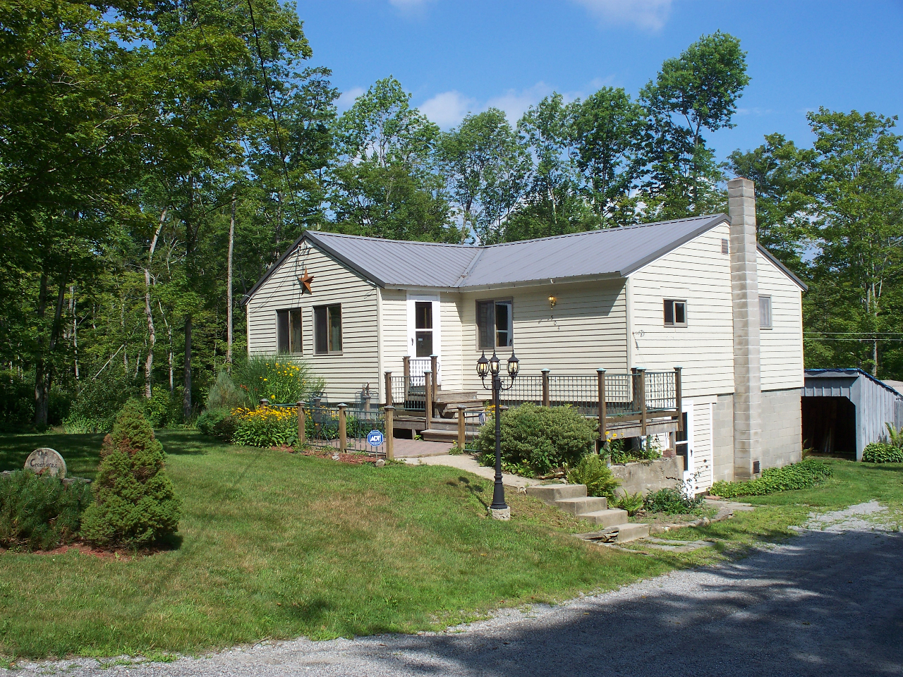 504 Brooker Hill Road Becket, MA 01223 - Photo 3 of 27 100_1954