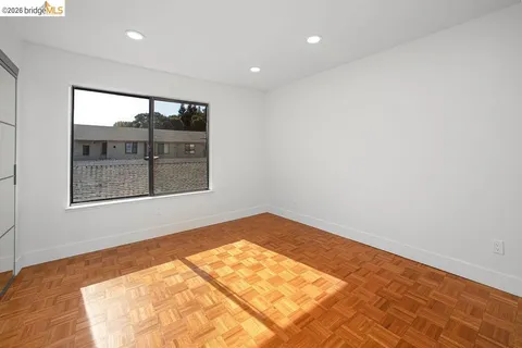 $375,000 | 802 Dover, Hercules, CA 94547