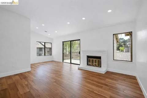 $375,000 | 802 Dover, Hercules, CA 94547