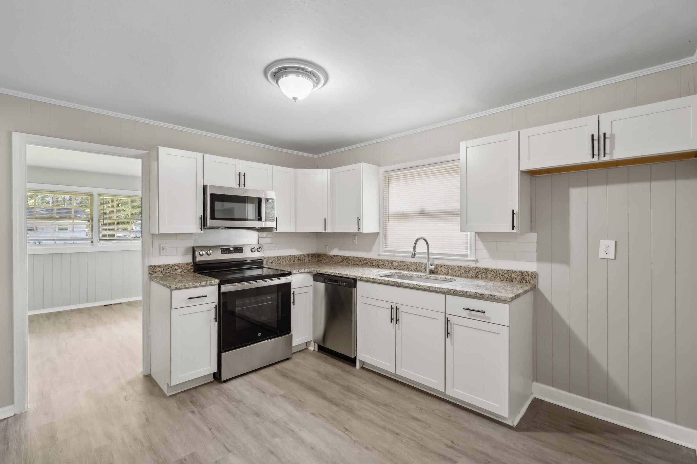 2416 Falcon Road Charleston, SC 29406 - Photo 5 of 23 2416 Falcon Rd