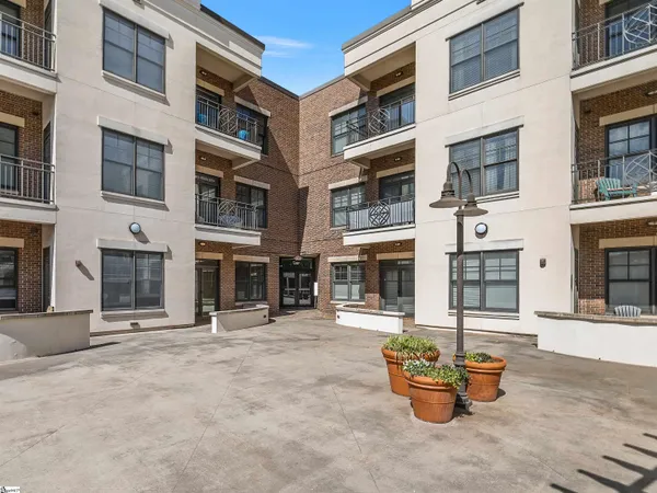 $235,000 | 155 East Broad Street, Unit 208, Spartanburg, SC 29306