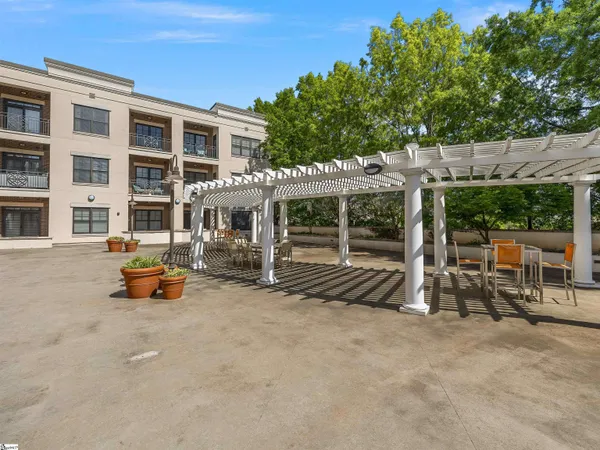 $235,000 | 155 East Broad Street, Unit 208, Spartanburg, SC 29306