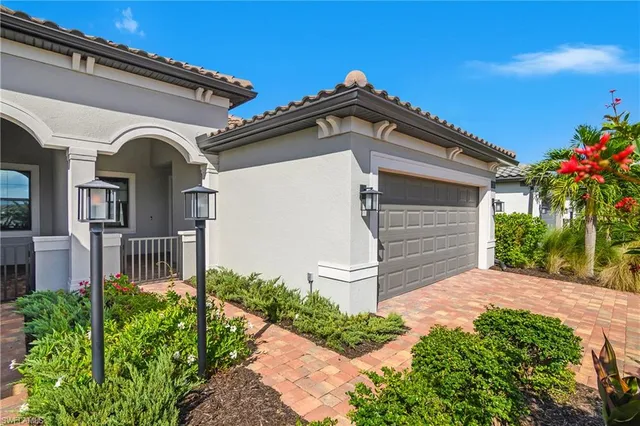 $639,900 | 12280 Canal Grande Drive, Fort Myers, FL 33913