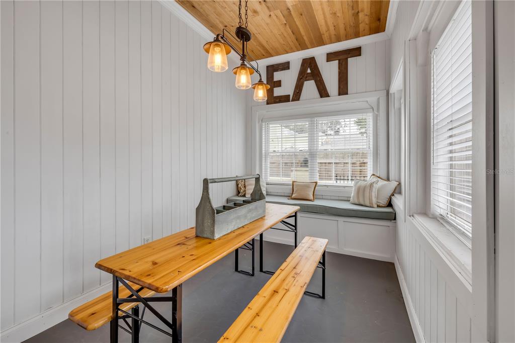 319 Wisteria Road Daytona Beach, FL 32118 - Photo 37 of 97