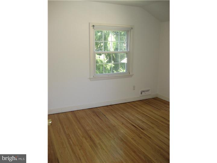 425 Covered Bridge Road Cherry Hill, NJ 08034 - Photo 12 of 22