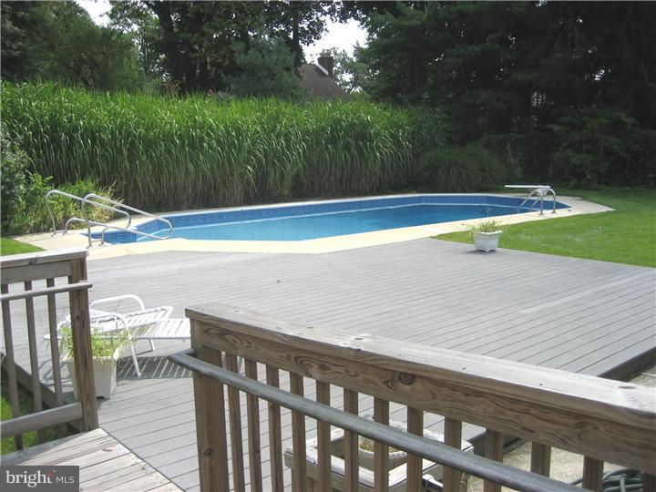 425 Covered Bridge Road Cherry Hill, NJ 08034 - Photo 19 of 22 Pool
