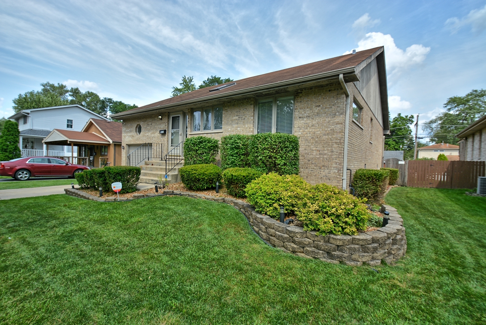 14451 Ridgeway Avenue Midlothian, IL 60445 - Photo 3 of 26