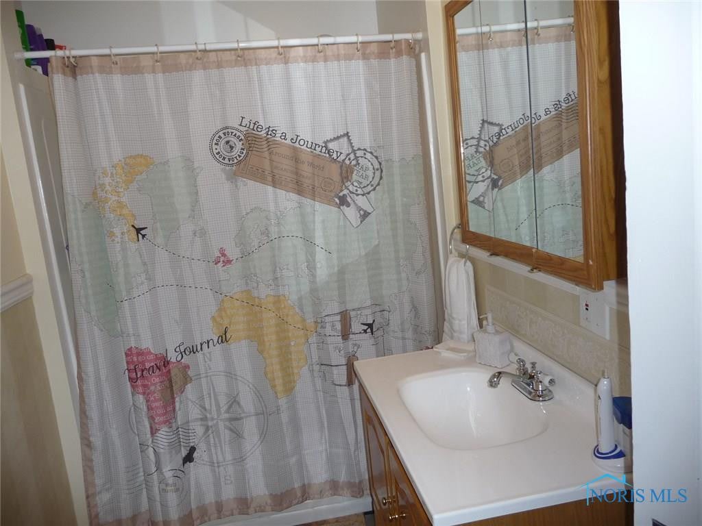 2054 Mansfield Road Toledo, OH 43613 - Photo 10 of 15 Gallery Image 10