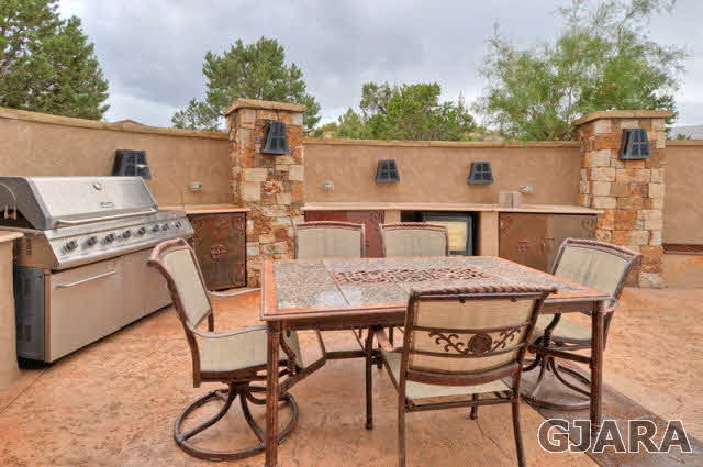 329 Red Ridge Court Grand Junction, CO 81507 - Photo 7 of 32 Gallery Image 7