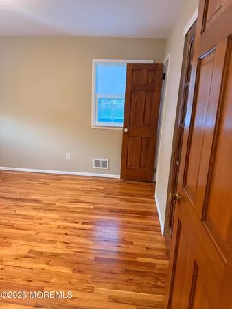 $3,100 | 340 Suburban Drive, Toms River, NJ 08753