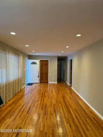 $3,100 | 340 Suburban Drive, Toms River, NJ 08753