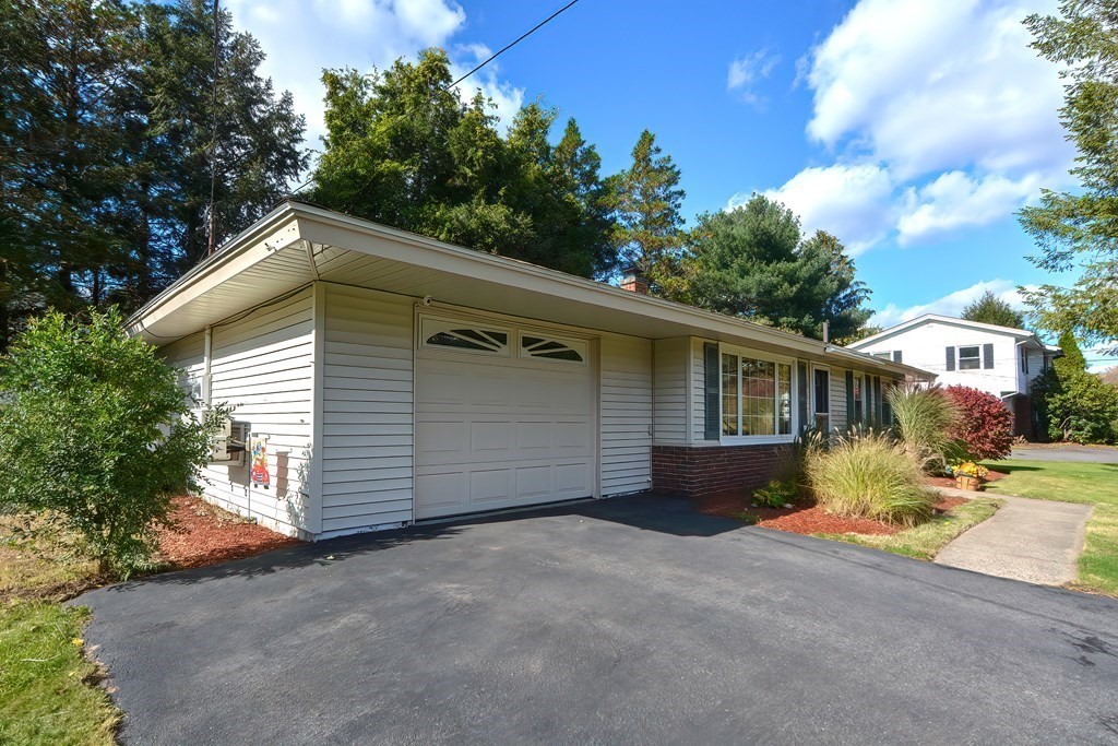 95 Temi Road Bellingham, MA 02019 - Photo 2 of 34 Gallery Image 2